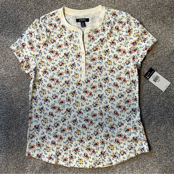 Cute flower Henley tee - Picture 1 of 3